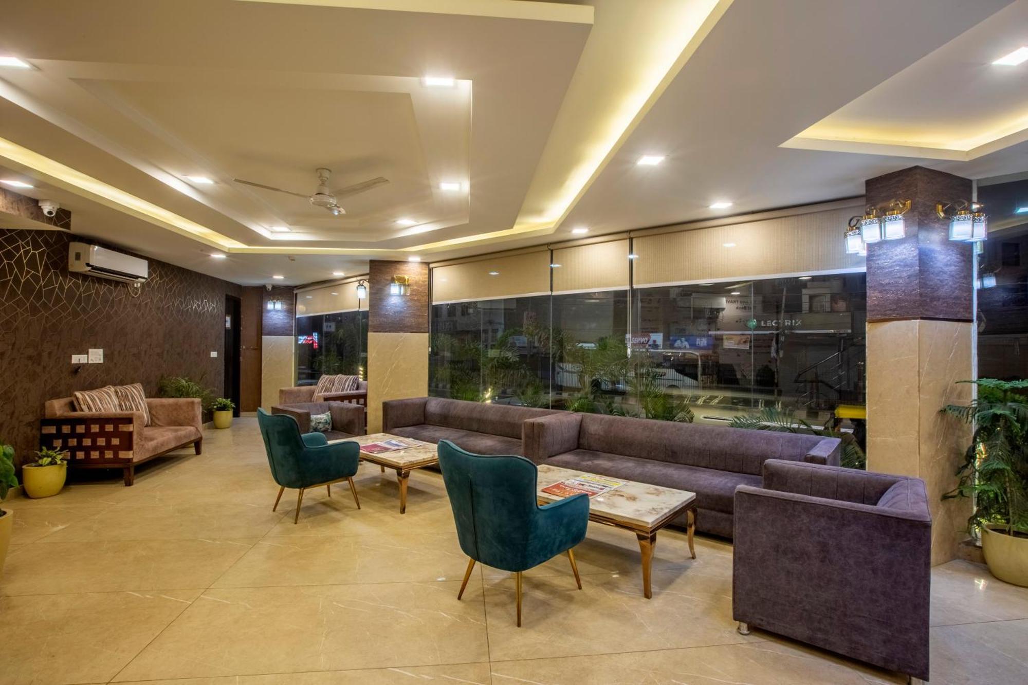 Hotel Prithvi-Raj Near Delhi Airport Nova Deli Exterior foto