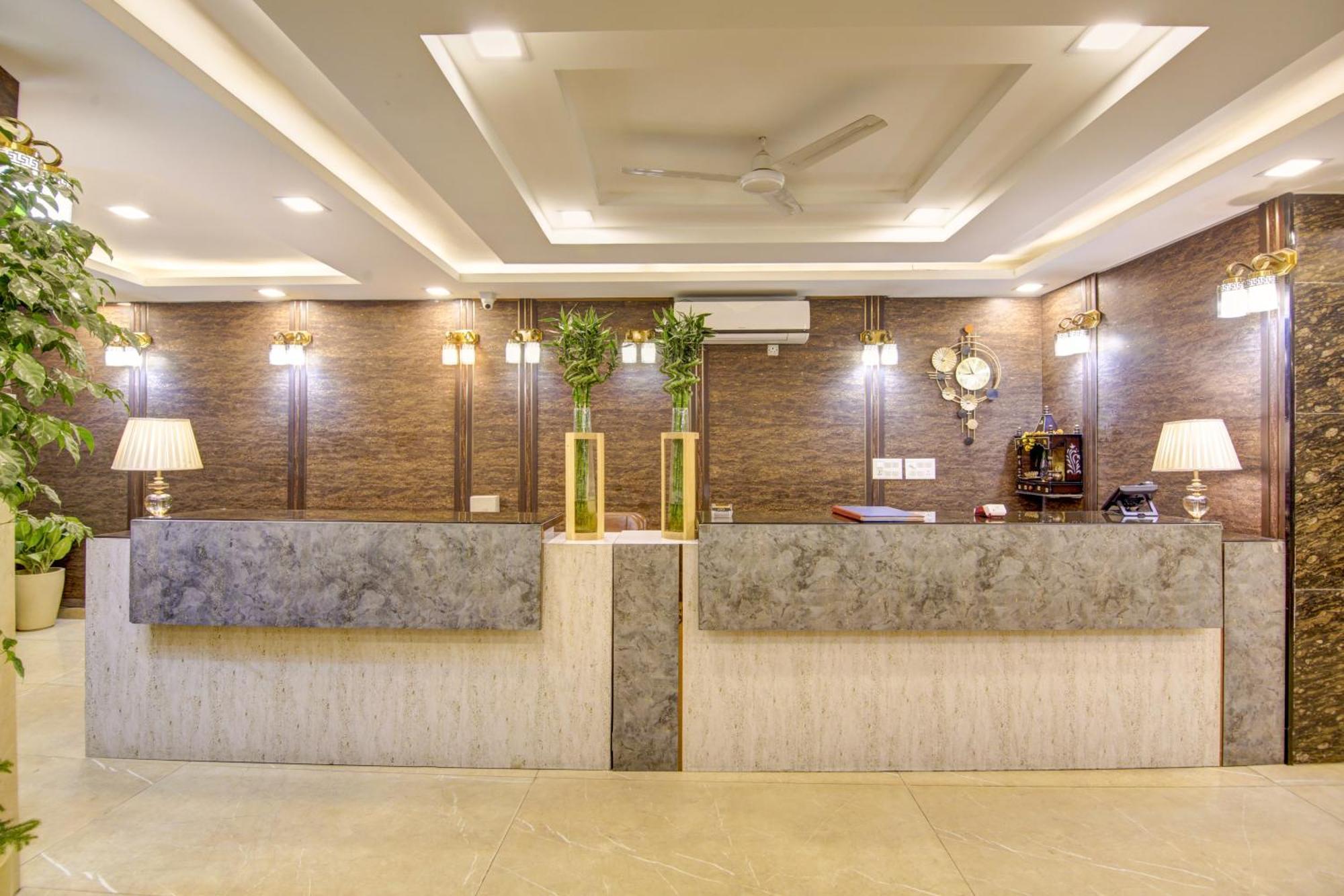 Hotel Prithvi-Raj Near Delhi Airport Nova Deli Exterior foto