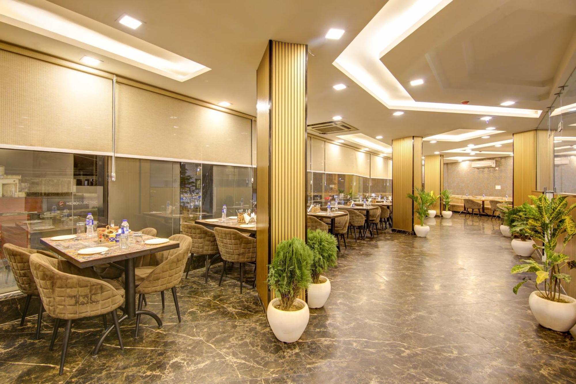 Hotel Prithvi-Raj Near Delhi Airport Nova Deli Exterior foto